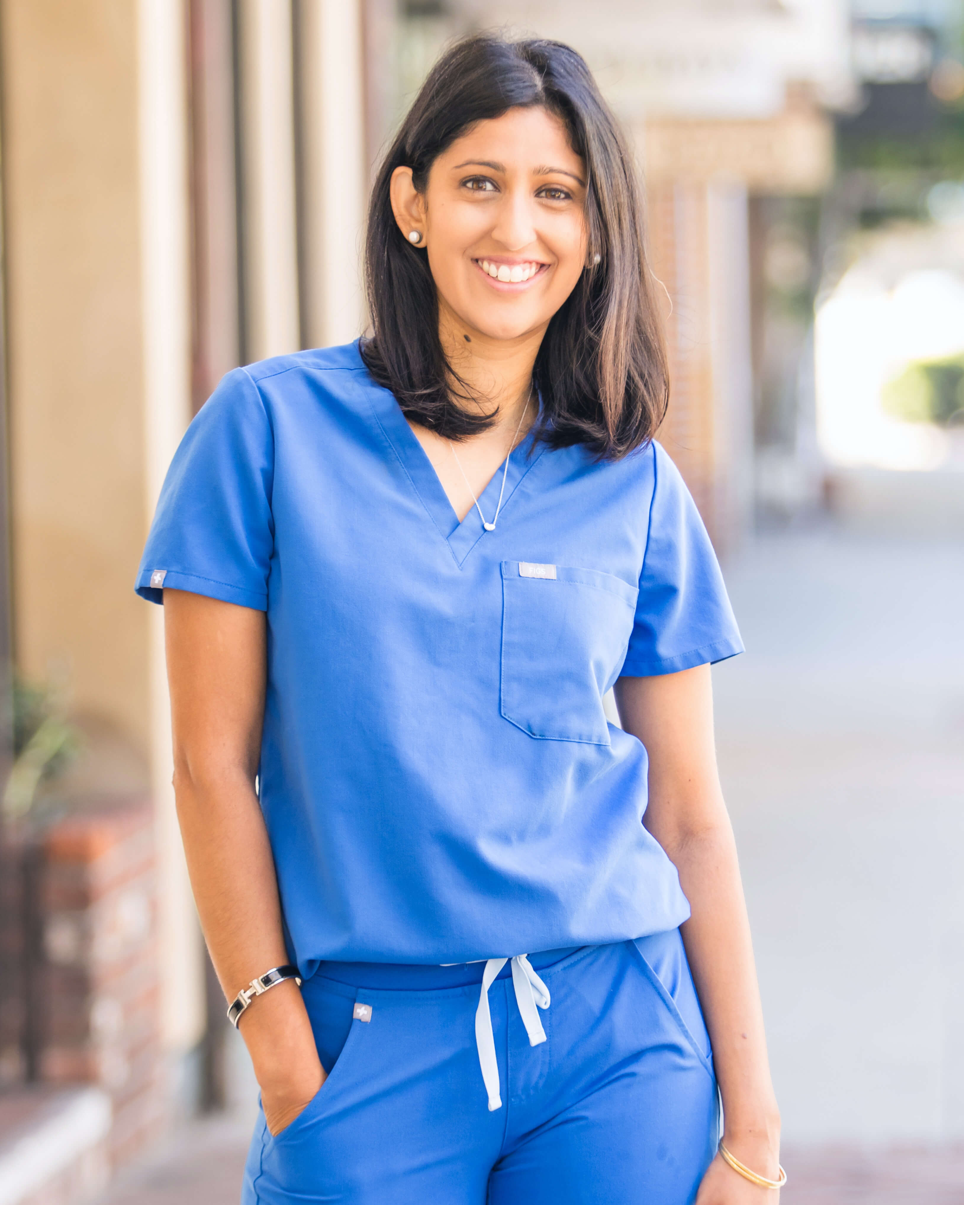 Dr Nidhee Sachdev, MD